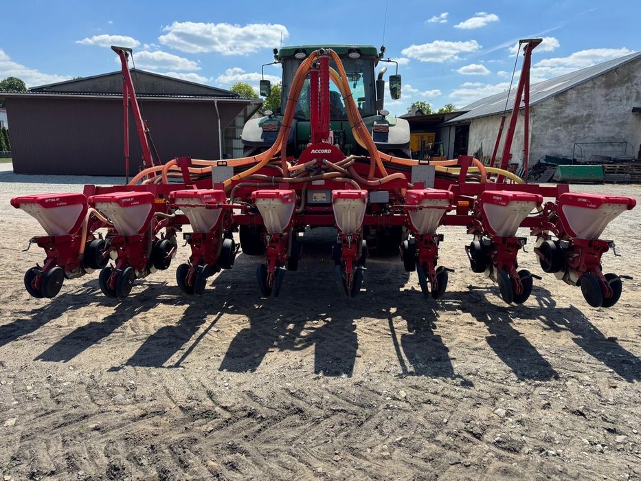 Siewnik do kukurydzy Kverneland Optima NT 8 rzędów e-drive