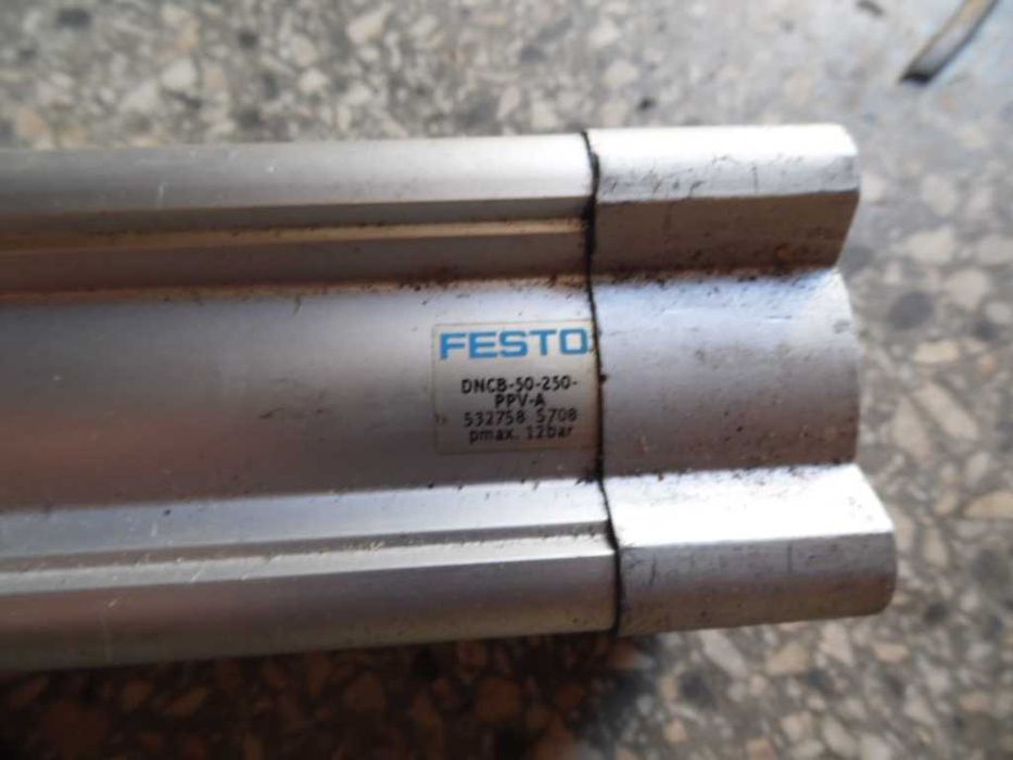 siłownik FESTO DNCB-50-250 PPV-A
