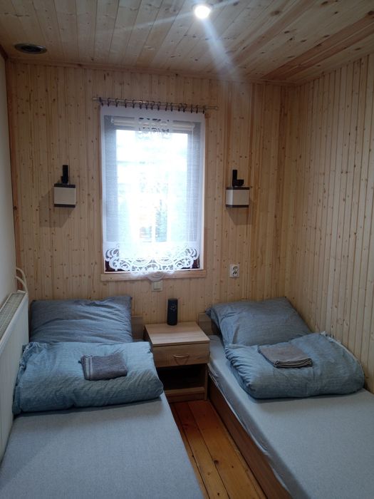 Domki całoroczne z grill-chatą, basenem, stawem i balią Olsztyn k/Częstochowy