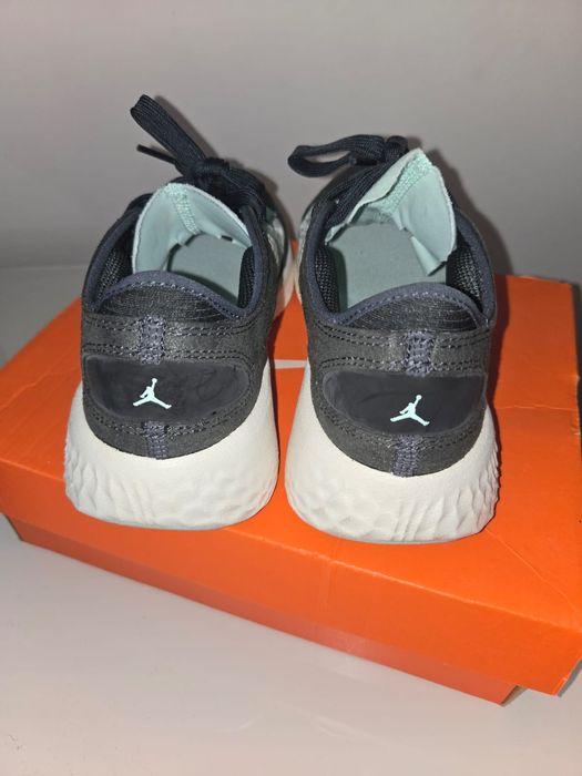 Sapatilhas Nike Jordan como novas