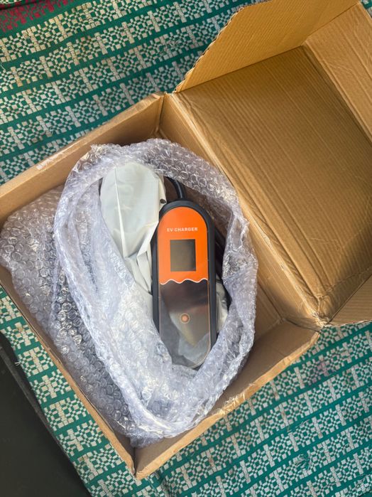 Зарядні пристрої до електромобіля