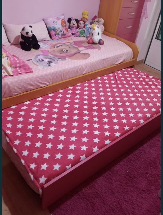 Cama criança com 2 colchões novos