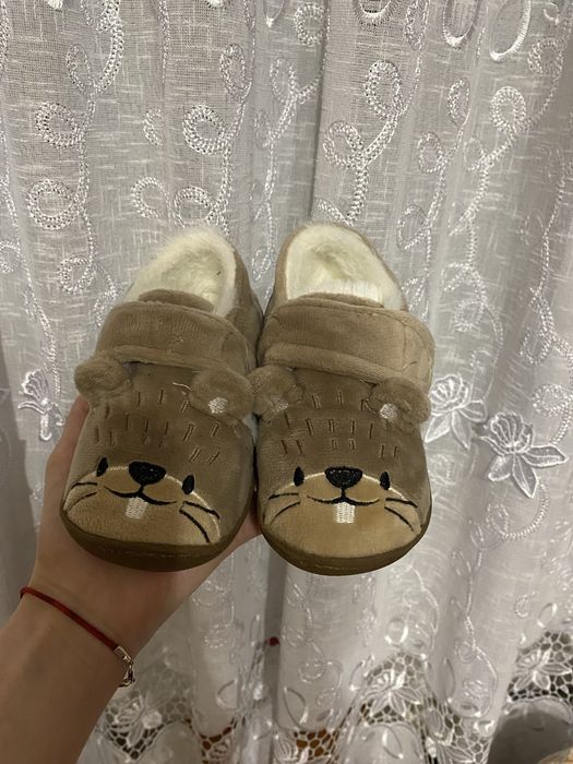 Дитячі зимні кімнатні  тапки 23-24 розмір. Стопа 15 см