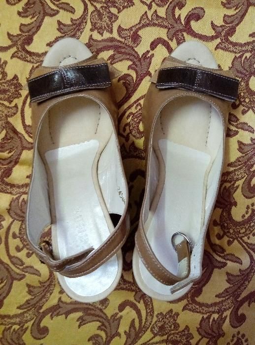 Продажа новых женских босоножек