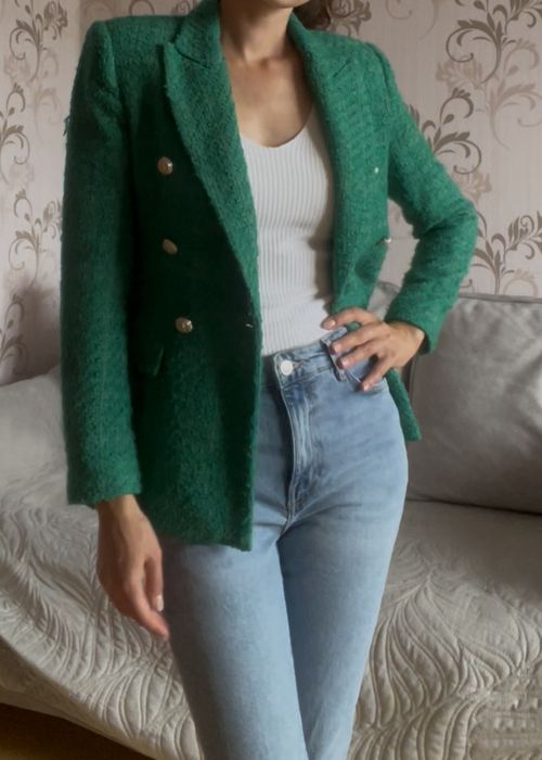 Піджак Zara  розмір S ( тканина шанель)