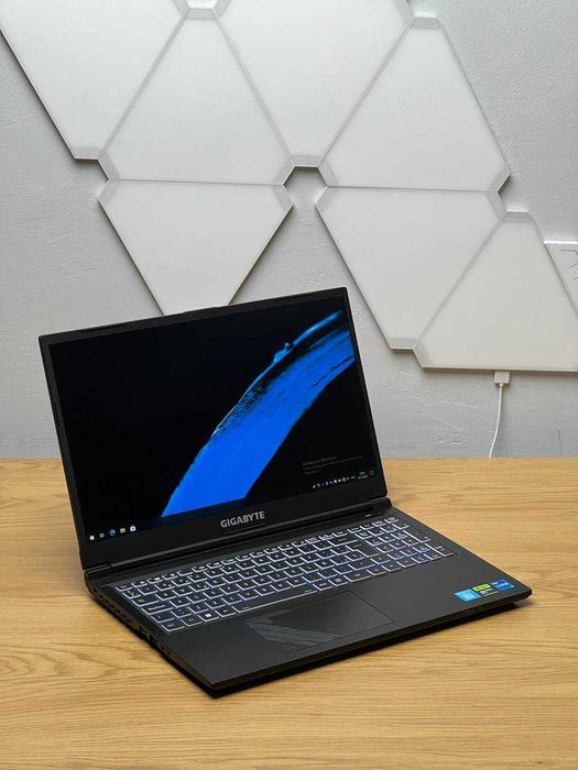 Ноутбук Gigabyte G5 KF 15.6\ i5-12500H \ 16GB \ RTX 4060 \ 512GB