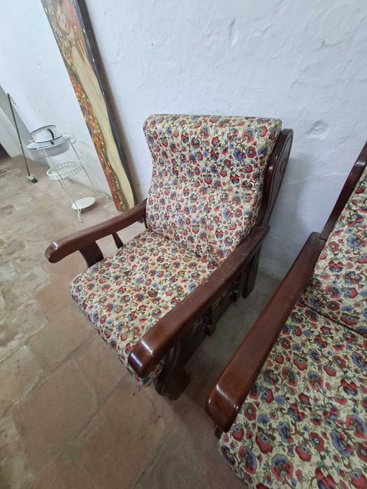 Canapé ou sofá e duas poltronas - Confortáveis e robustas - 3 peças