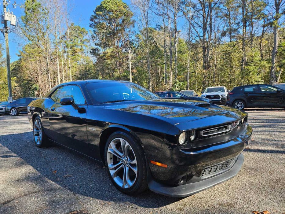 Dodge Challenger RT      2020