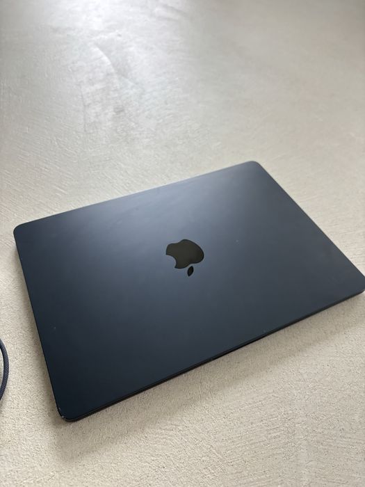 Macbook air 13” m2 ram 8gb, 256gb