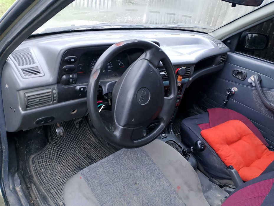 Продаж авто нексія