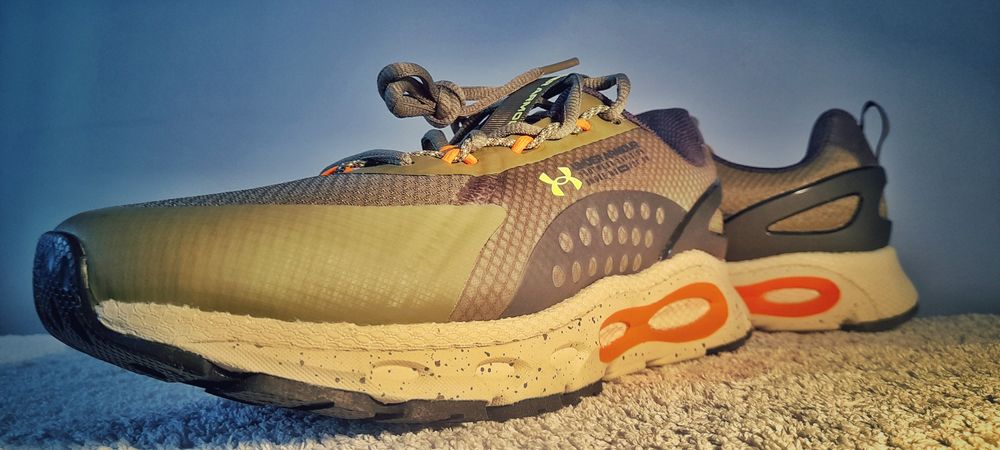 Under Armour HOVR Infinite Summit 2 Khaki