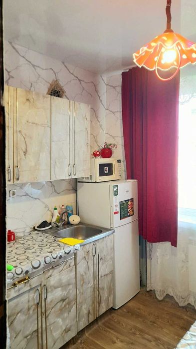 Подобово 2-х кімнатна квартира в центрі Ізюма