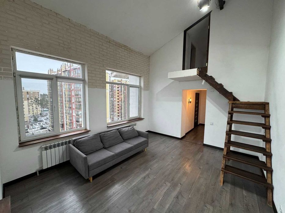 Продам 2кімнатну квартиру з новим ремонтом в центрі міста!