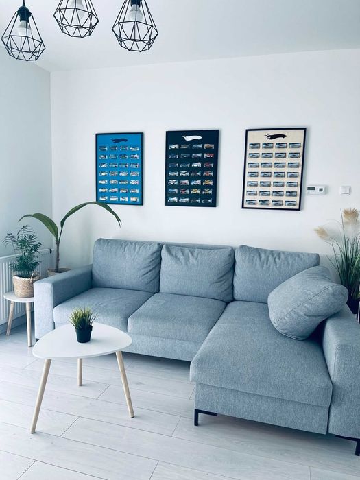 Rama na 28 modeli Hot Wheels 52x72cm box ekspozytor półka case gablota