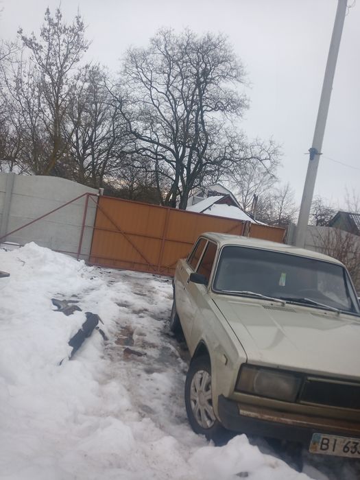 Продам ВАЗ 2105 двигун 03