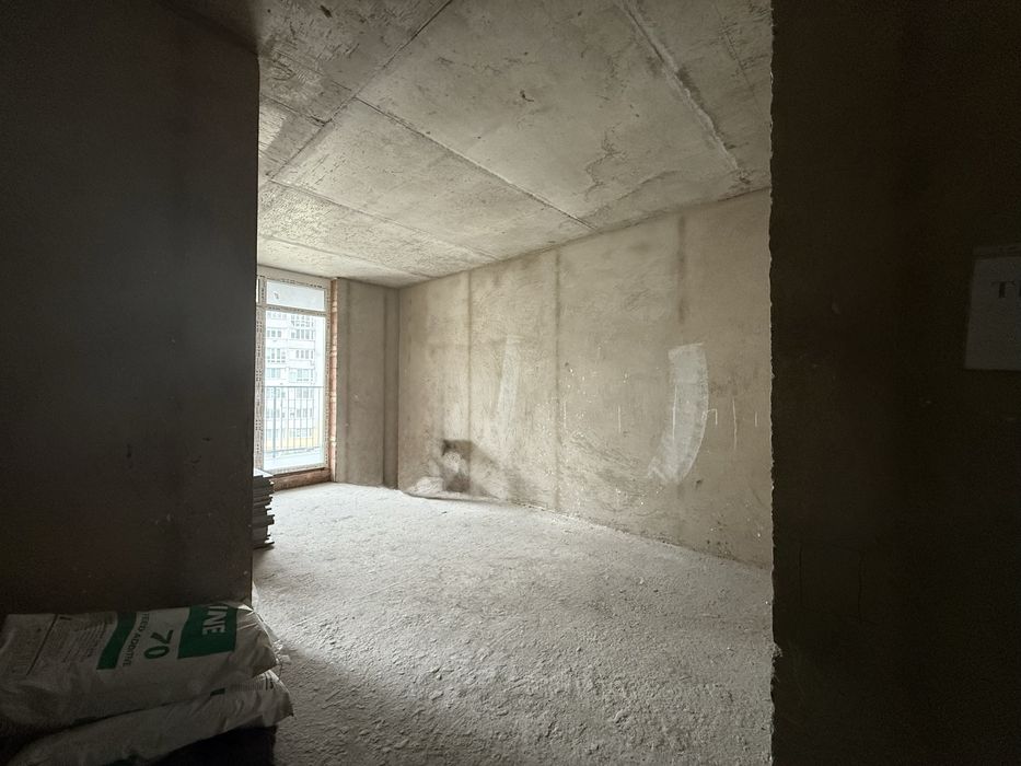 Продаж квартири в житловому комплексі бізнес класу