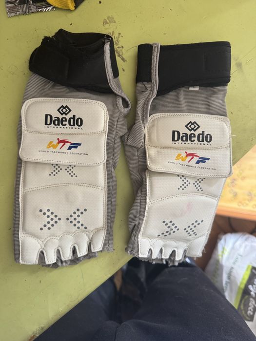 Proteção de pé eletronica Taekwondo