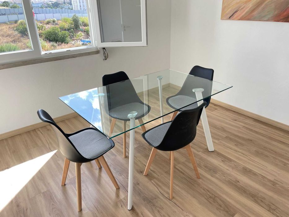 Quarto para arrendar a estudantes/professoras