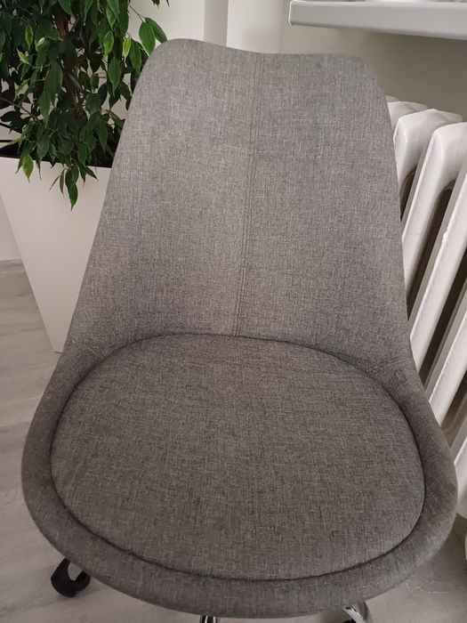 Sprzedam fotel biurkowy