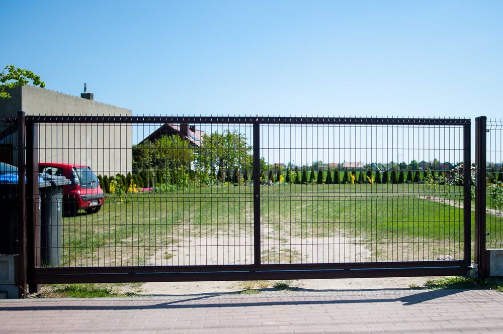 Ogrodzenia panelowe 1,53 fi 4+podmurówka