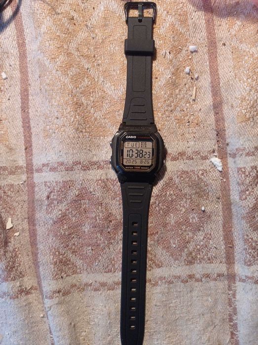часы CASIO W-800H