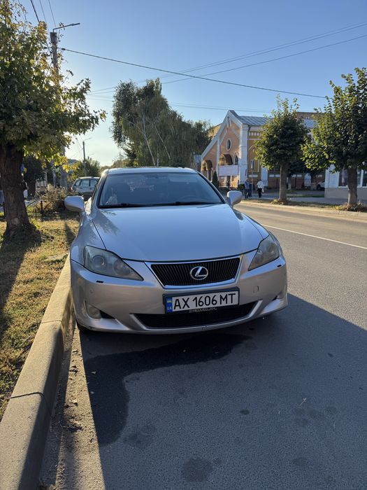 Lexus IS 220d, механіка, максимальна комплекація