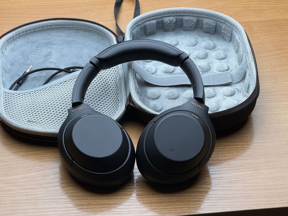 Навушники Sony WH-1000XM4