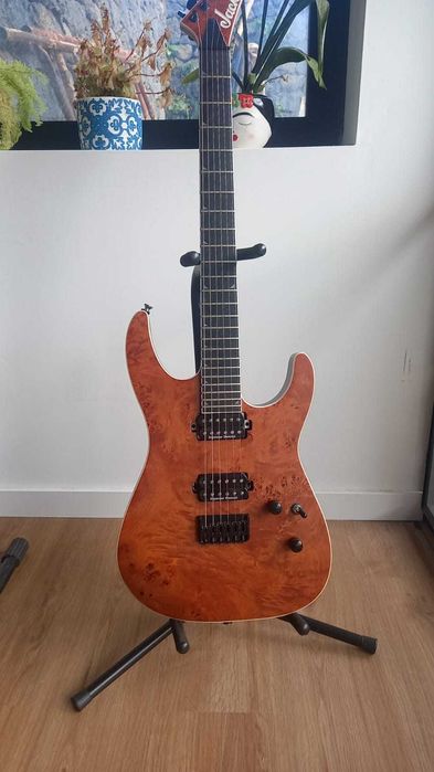 guitarra jackson pro series com hardcase