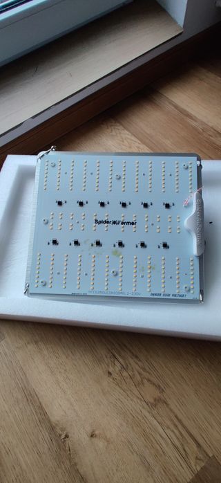 Spider farmer lampa SF-1000D