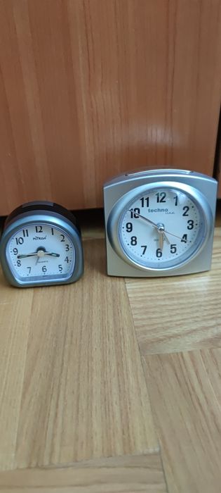Часы дорожные, будильник разные