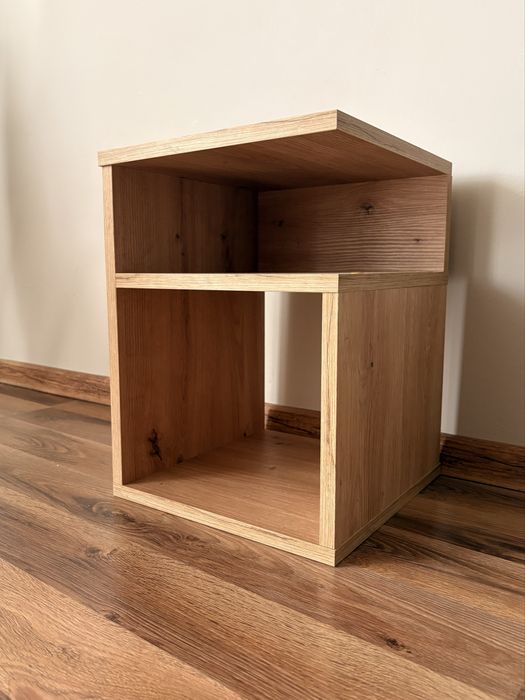 Solidna szafka nocna Artisan