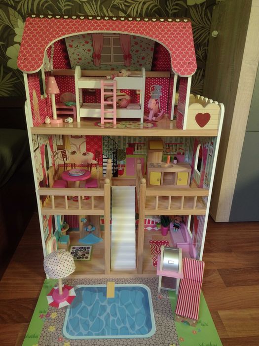 Domek dla lalek plus gratis