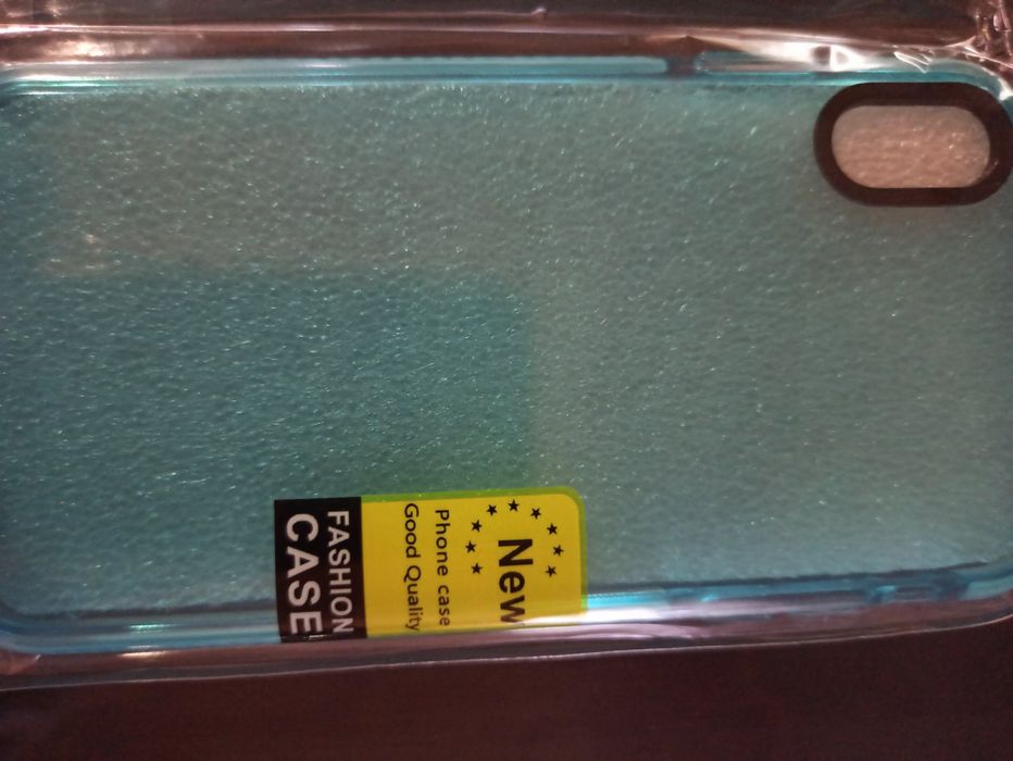 Продам чехлы на телефон