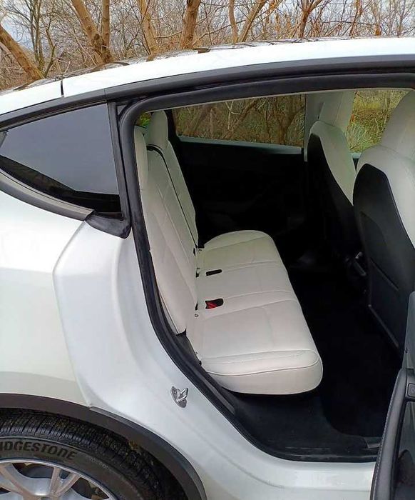 Tesla Model Y 2023 Dual motor Long range