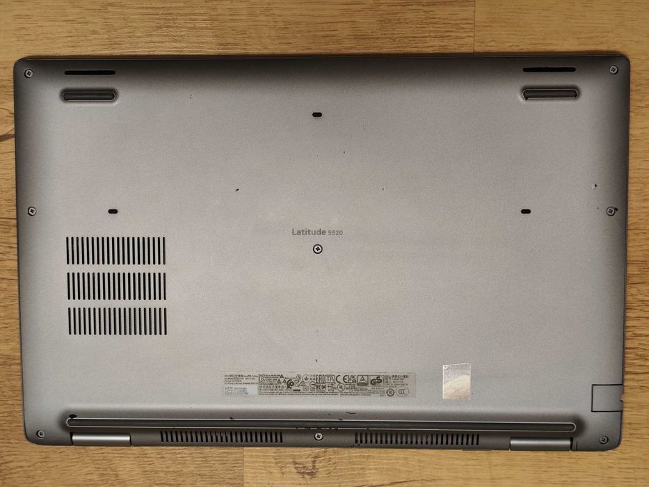 Dell Latitude 5520 / i5-1145G7 / 16Gb DDR4 / 256Gb SSD / 15,6" IPS
