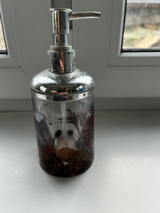 Dozownik na mydło w stylu morkim