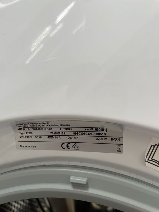 Máquina de Lavar Roupa de Integrar- Bosch