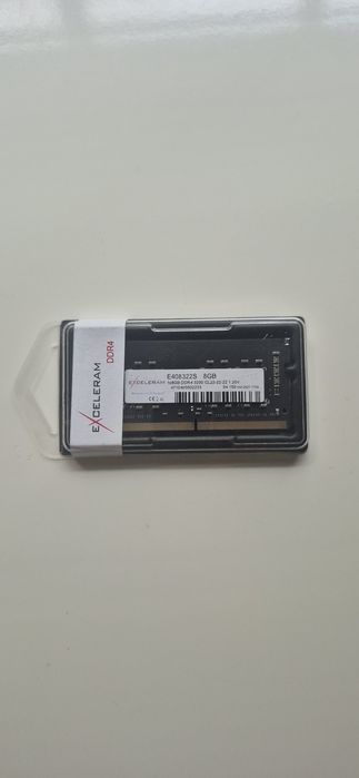 Exceleram SO-DIMM DDR4 об'ємом 8 ГБ з частотою 3200 МГц (модель E408322S)