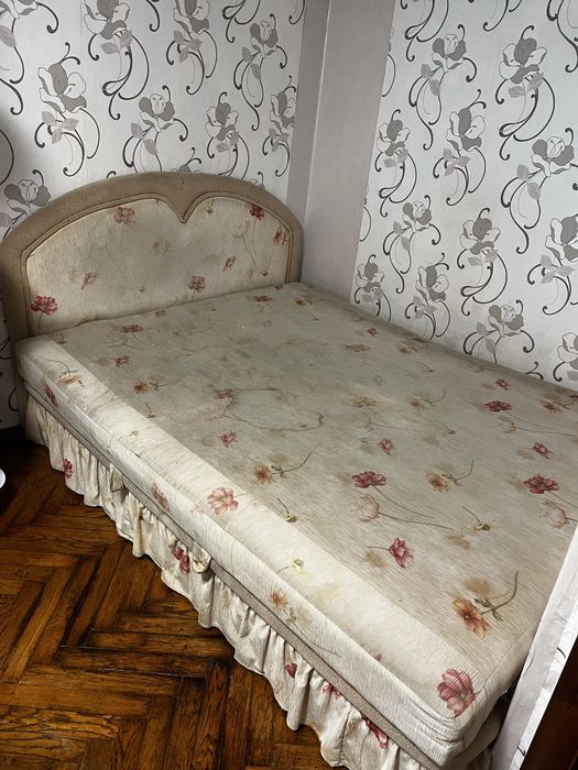 Кровать двуспальна