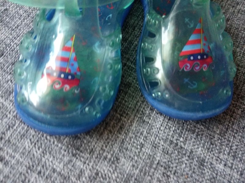 Босоножки сандалии мыльницы аквашузы желейки uk 4 eur 20