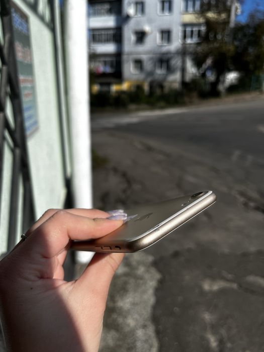 Телефон iPhone 7 128gb