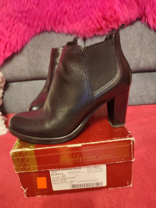 Sprzedam buty jesienne na słupku skórzane Baldaccini 37
