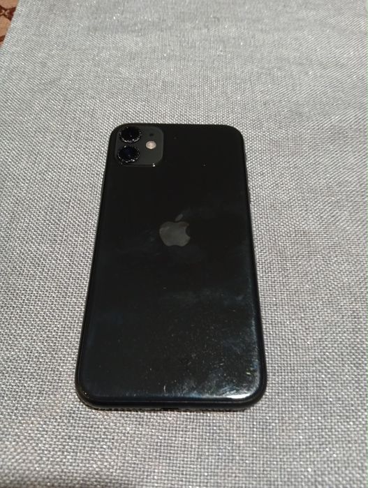 Iphone 11 64 GB Czarny z pudelkiem i zasilaczem