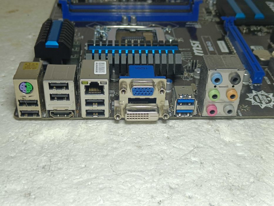 Материнська плата - MSI B85A-G43 - LGA1150 - у робочому стан
