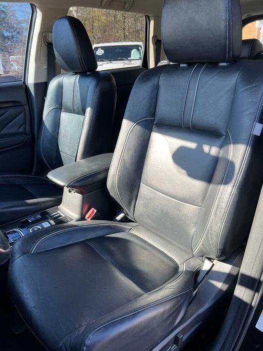 Mitsubishi Outlander PHEV SEL      2018