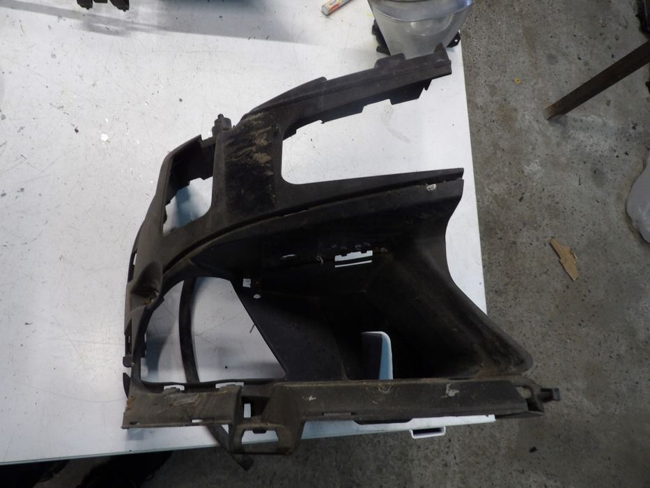 ślizg mocowanie zderzaka prawe bmw e63/64 7184696