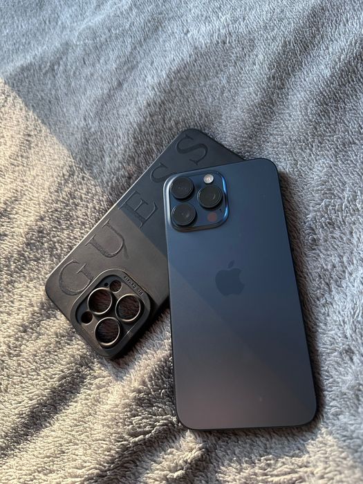 Продам iPhone 15 pro max (256 gb)