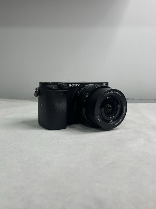 Vendo Sony a6400 + 18-55mm