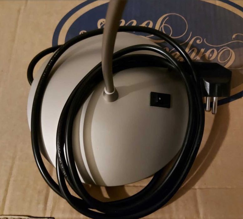 Candeeiro de secretária novo