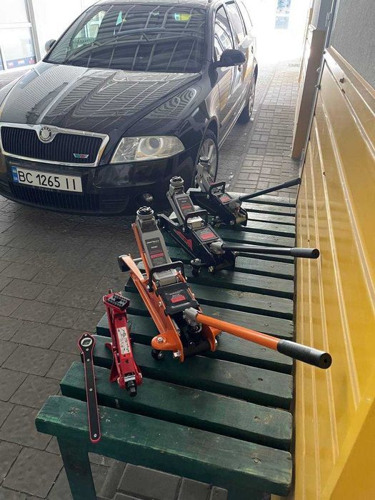 Підкатні домкрати, ДОМКРАТЫ гидравлические 2, 2.5, 3 тонни, до 460 мм